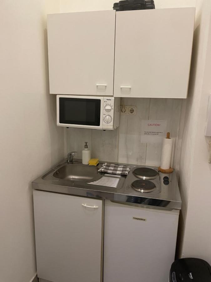 Hutteldorf Apartment Вена Экстерьер фото